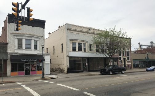 RESTAURANT/BAR/BREWERY ON MAIN STREET, CIRCLEVILLE: 129 W Main St, Circleville, OH 43113